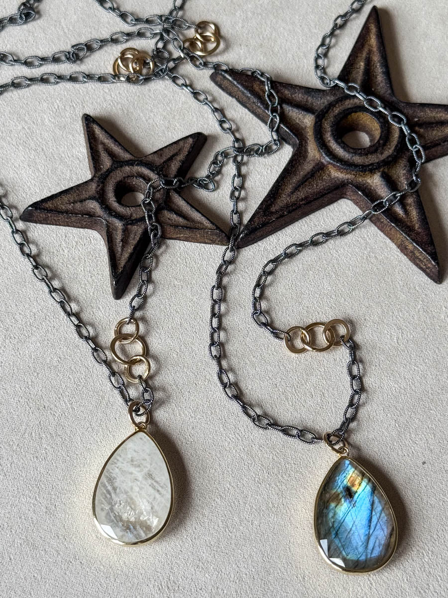 Leger Necklace