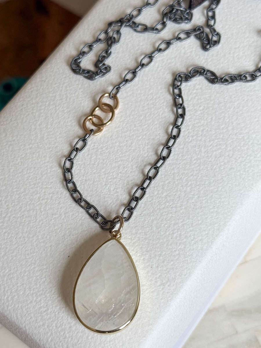 Leger Necklace