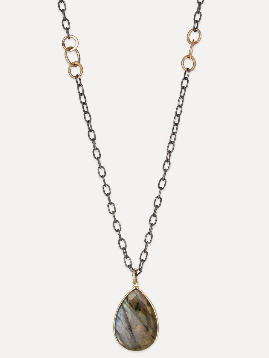 Leger Necklace