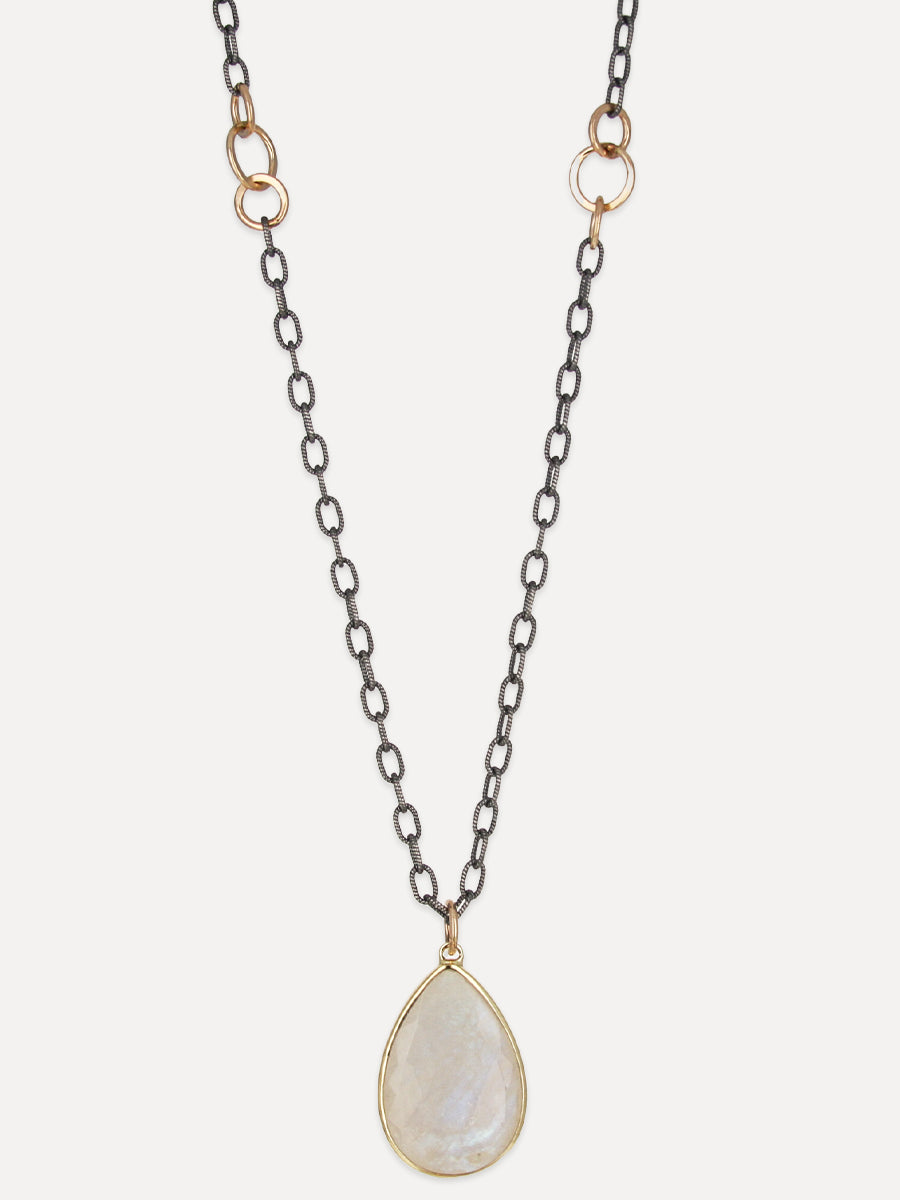 Leger Necklace