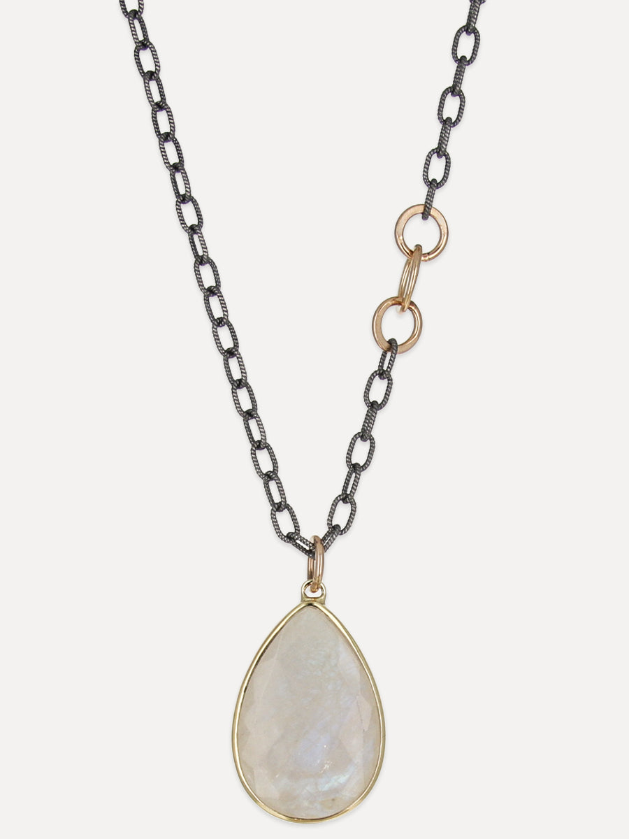 Leger Necklace